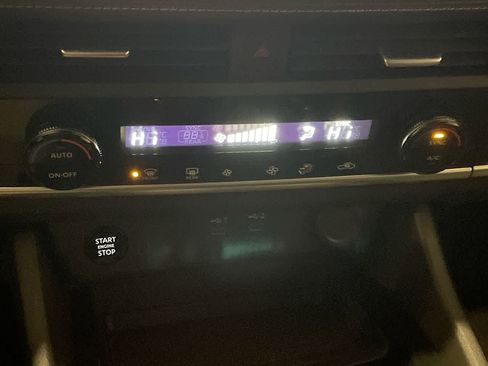 Used 2024 Nissan Rogue SV image 19