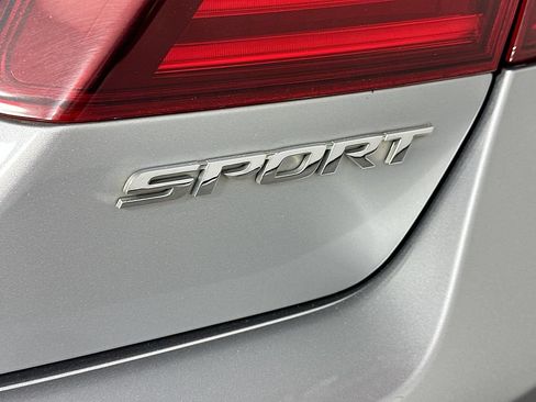 Used 2017 Honda Accord Sport image 28