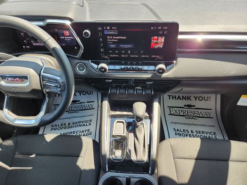 New 2025 GMC Canyon Elevation w/ Convenience Package image 10