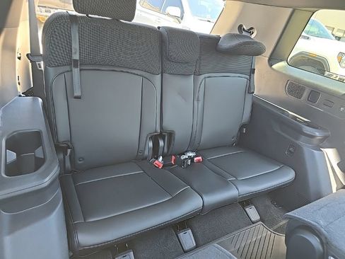 Used 2027 Kia Telluride S AWD/4WD image 9