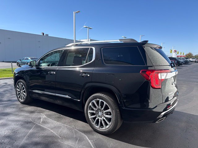 Used 2023 GMC Acadia Denali w/ Denali Ultimate Package AWD/4WD image 4
