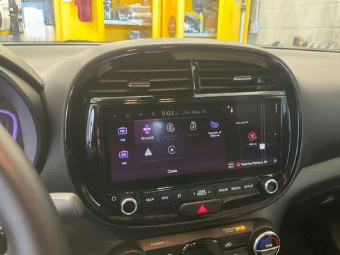 Used 2023 Kia Soul GT-Line FWD image 21