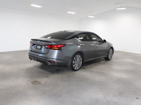 Used 2024 Nissan Altima 2.5 SL image 9