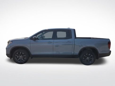 Used 2025 Honda Ridgeline Sport image 8