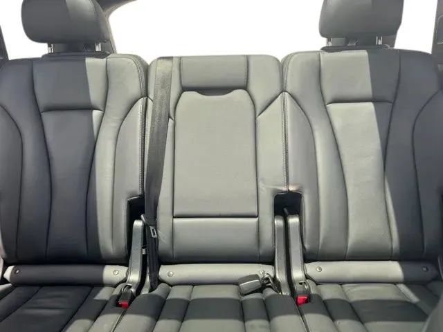 Used 2023 Audi Q7 3.0T Premium Plus AWD/4WD image 20