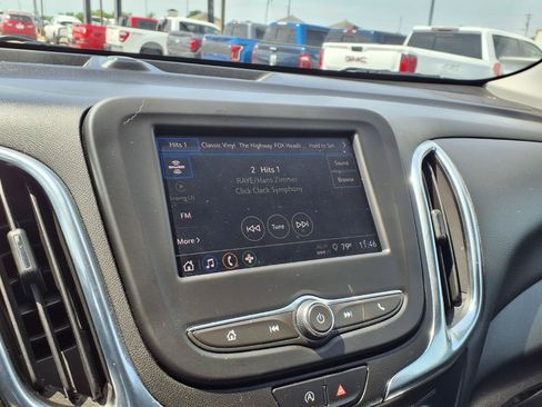 Used 2022 Chevrolet Equinox LT FWD image 4