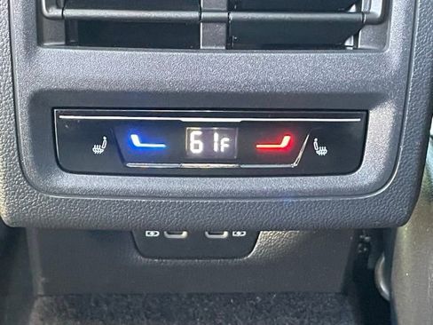 Used 2022 Volkswagen Golf R image 15