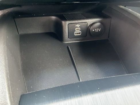 Used 2024 Ford Escape SE FWD image 18