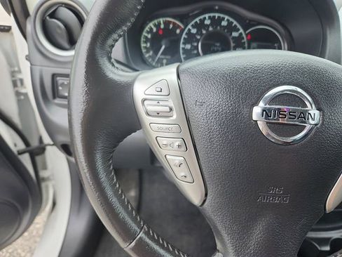Used 2015 Nissan Versa Note SV FWD image 14
