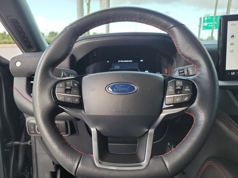 Used 2025 Ford Explorer ST-Line w/ Premium Package RWD image 19