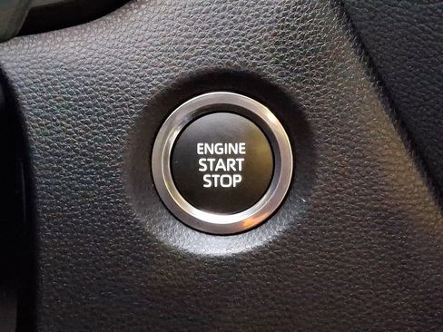 Used 2025 Toyota Corolla XSE image 25