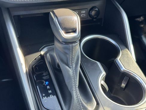 Used 2024 Toyota Highlander LE image 15