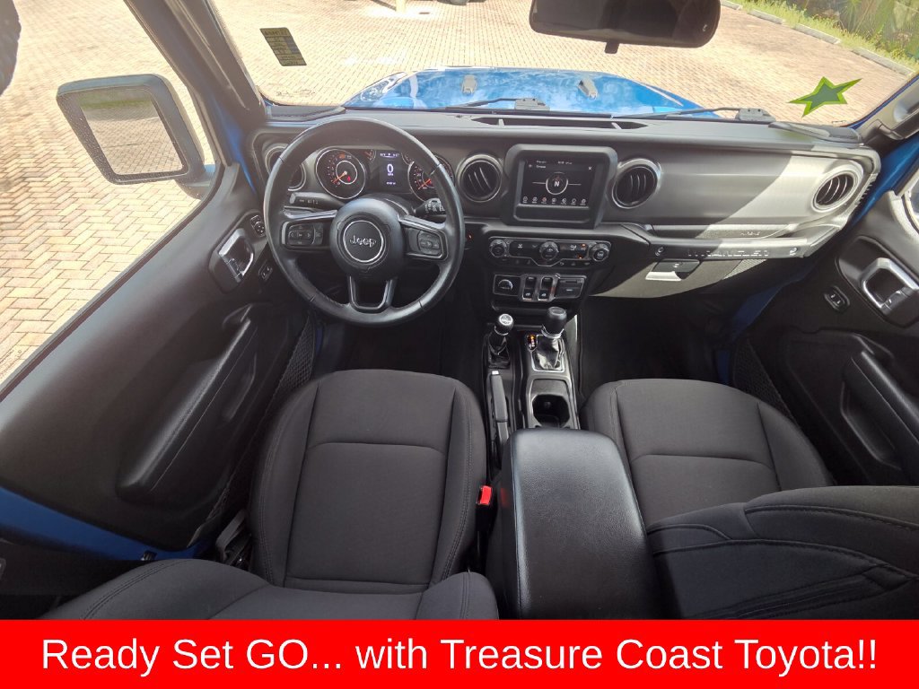 Used 2022 Jeep Wrangler Sport AWD/4WD image 5