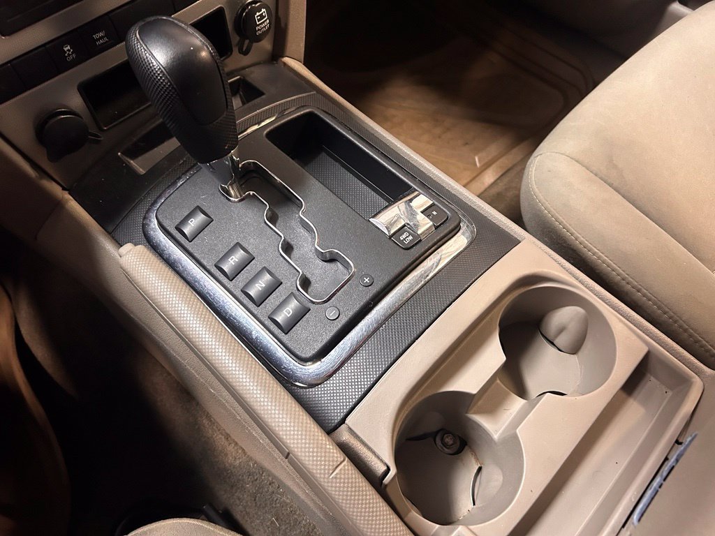Used 2007 Jeep Grand Cherokee Laredo w/ Sun/Sound Group AWD/4WD image 17