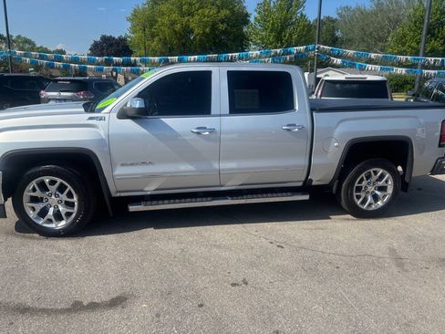 Used 2017 GMC Sierra 1500 SLT w/ SLT Premium Package AWD/4WD image 2