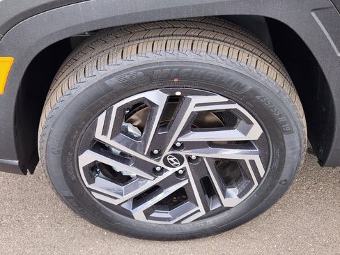 New 2026 Hyundai Tucson Limited AWD/4WD image 18