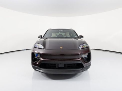 New 2025 Porsche Macan 4S Electric image 10