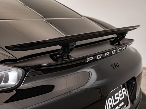 Used 2018 Porsche 718 Cayman RWD image 21