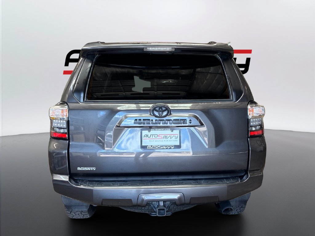 Used 2022 Toyota 4Runner SR5 Premium w/ Moonroof Package RWD image 6