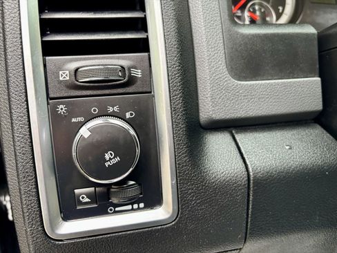 Used 2016 RAM 1500 Big Horn image 24