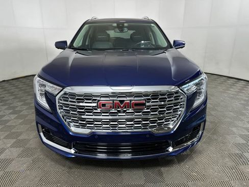 Used 2023 GMC Terrain Denali w/ Denali Premium Package image 8
