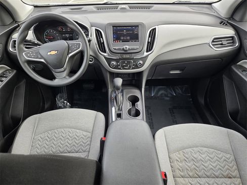 Used 2023 Chevrolet Equinox LS image 11
