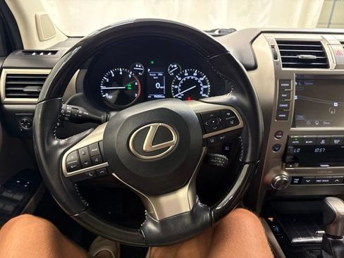 Used 2020 Lexus GX 460 Premium w/ Premium Package AWD/4WD image 22