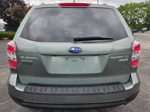 Used 2015 Subaru Forester 2.5i Premium w/ All-Weather Package AWD/4WD image 12