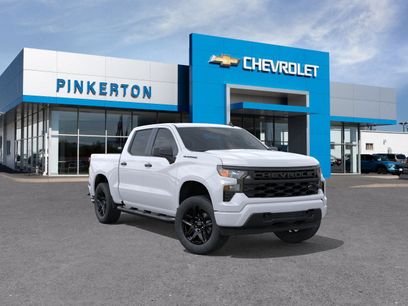 New 2025 Chevrolet Silverado 1500 Custom w/ Turbomax Blackout Package