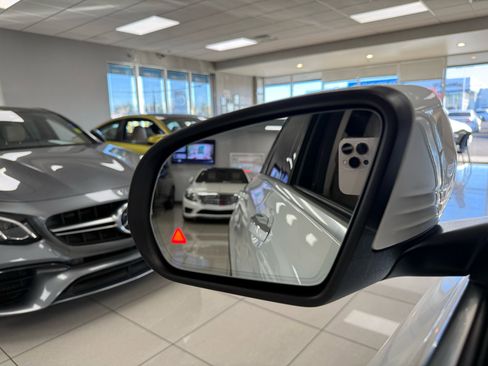 Used 2018 Mercedes-Benz GLC 300 4MATIC image 28