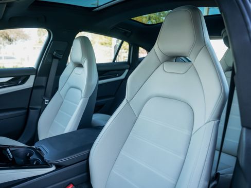 New 2026 Porsche Panamera 4 image 5