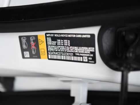 Certified 2025 Rolls-Royce Spectre Black Badge image 29