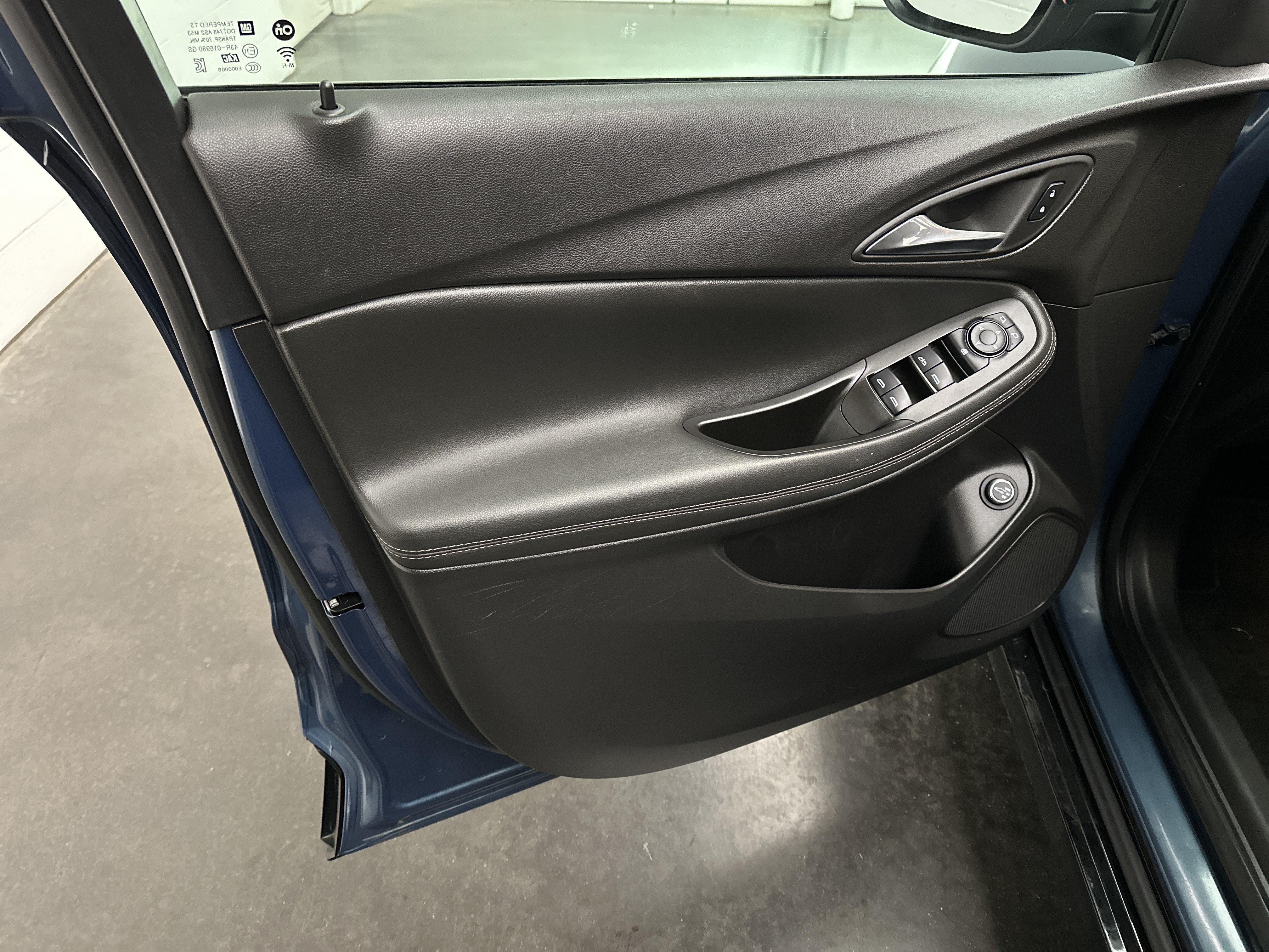 Used 2024 Buick Encore GX Sport Touring w/ Comfort Package FWD image 18