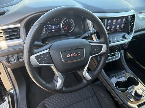 Used 2023 GMC Acadia SLE w/ Driver Convenience Package AWD/4WD image 17