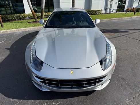 Used 2012 Ferrari FF image 9