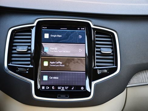 Certified 2024 Volvo XC90 B6 Plus w/ Protection Package image 28