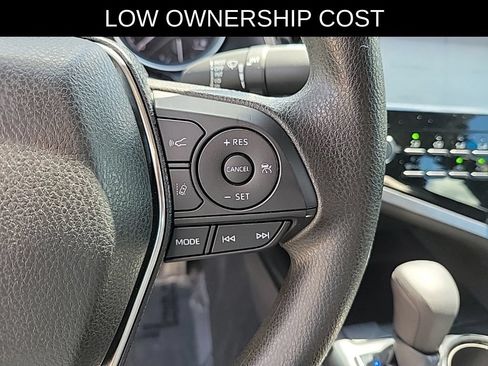 Used 2019 Toyota Camry LE w/ Convenience Package FWD image 18