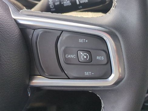 Used 2023 Jeep Wrangler Unlimited Sahara w/ Cold Weather Group AWD/4WD image 28