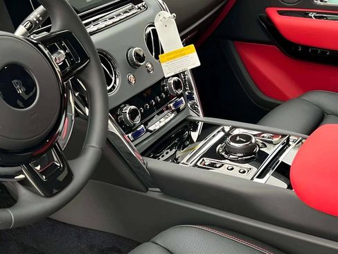 New 2026 Rolls-Royce Cullinan image 5