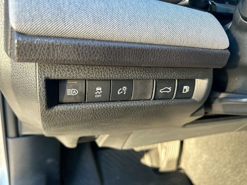 Used 2026 Toyota Camry LE FWD image 13