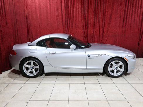 Used 2016 BMW Z4 sDrive28i RWD image 9