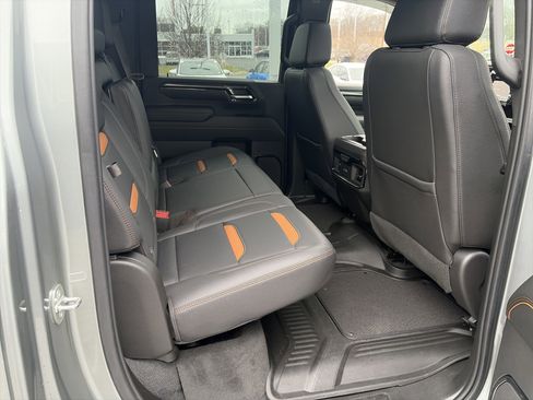 Used 2024 GMC Sierra 2500 AT4 w/ AT4 Premium Plus Package image 40