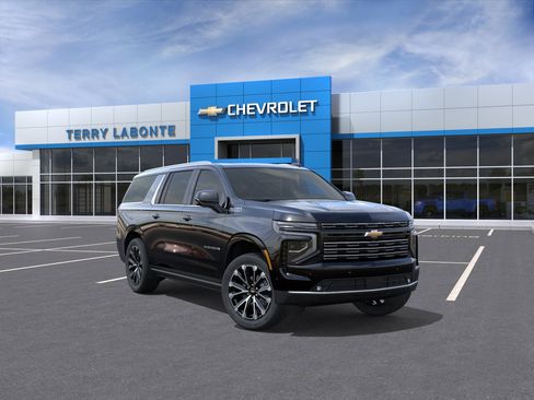 New 2026 Chevrolet Suburban High Country AWD/4WD image 2