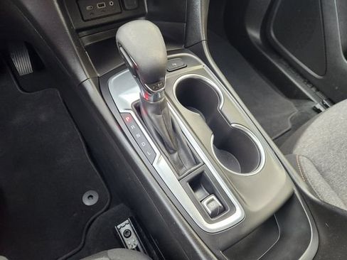 Used 2022 Chevrolet Equinox LT FWD image 24