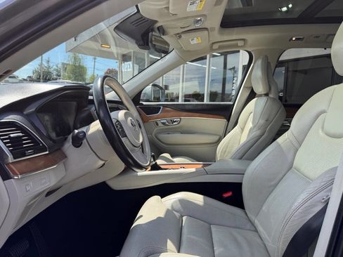 Used 2016 Volvo XC90 T6 Inscription w/ Vision Package AWD/4WD image 31