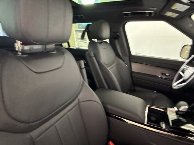 New 2027 Land Rover Range Rover Sport SE AWD/4WD image 43