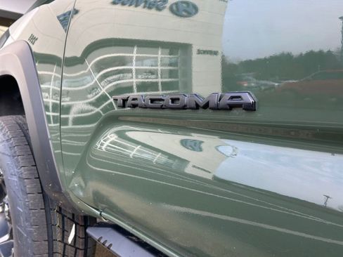 Used 2021 Toyota Tacoma image 32