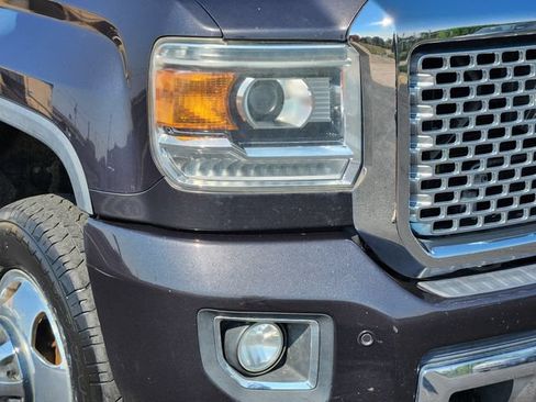 Used 2016 GMC Sierra 3500 Denali w/ Duramax Plus Package AWD/4WD image 9