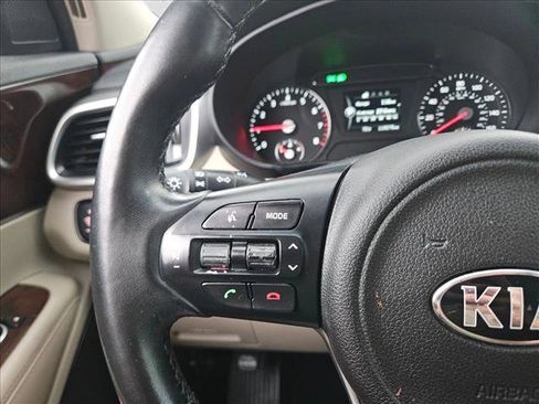 Used 2018 Kia Sorento LX image 21
