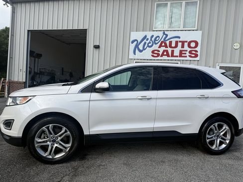 Used 2015 Ford Edge Titanium w/ Equipment Group 301A FWD image 12